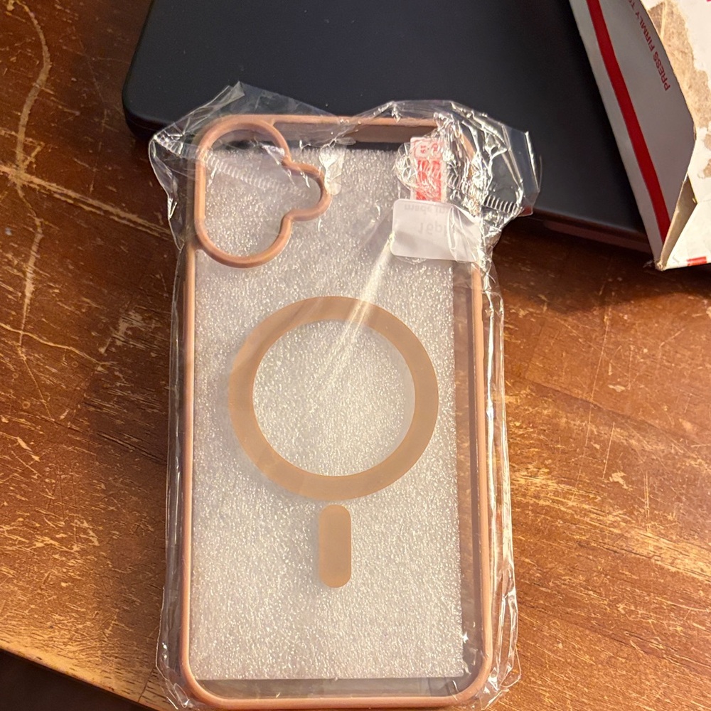 Rose Gold/tan clear iPhone 16 plus Case brand new